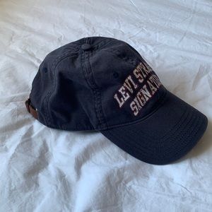 Levi’s Signature Vintage Hat